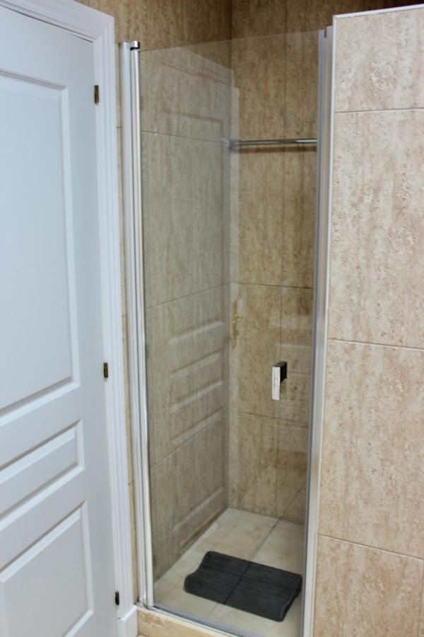 2Bdr Comfy Apartment With Ocean View ポリス・デ・アボナ エクステリア 写真