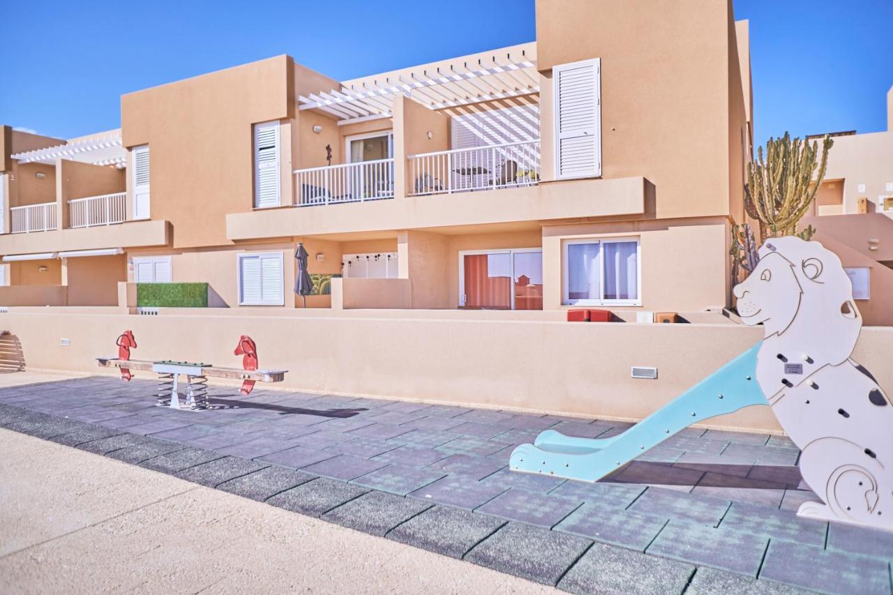 2Bdr Comfy Apartment With Ocean View ポリス・デ・アボナ エクステリア 写真