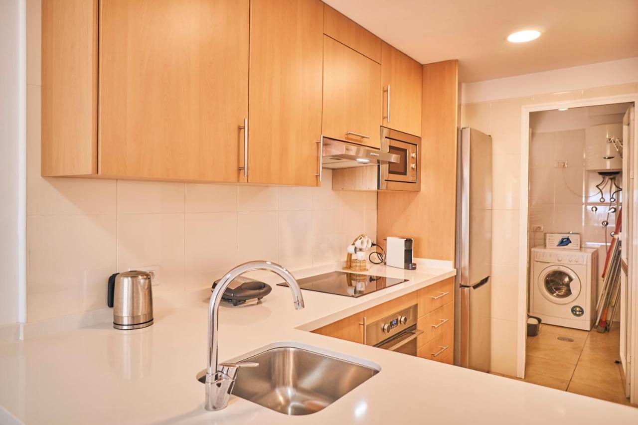 2Bdr Comfy Apartment With Ocean View ポリス・デ・アボナ エクステリア 写真